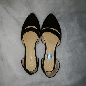 New Black Flats ❗SALE IS FINAL